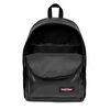 Resim OUT OF OFFICE GLOSSY BLACK SIRT ÇANTASI