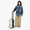 Resim BASQUIAT X EASTPAK RESIST'R CASE S BASQUIAT PEGASUS TEKERLEKLİ VALİZ