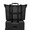 Resim TRAVEL TOTE BLACK OMUZ ÇANTASI