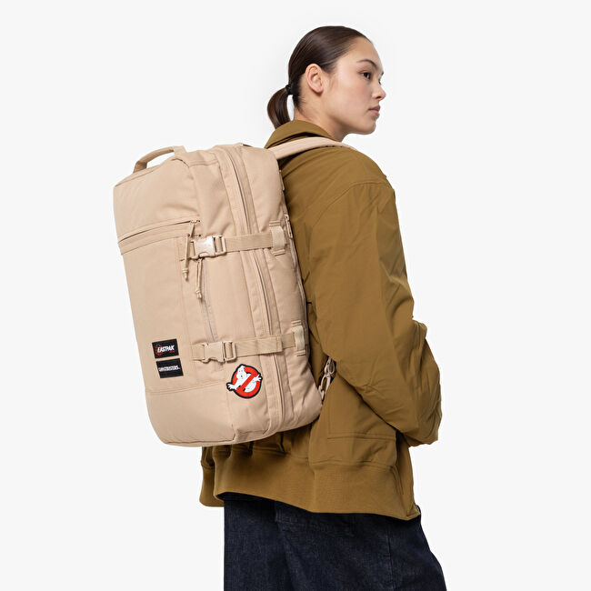 Resim GHOSTBUSTERS X EASTPAK TRAVELPACK GB SUIT SEYAHAT ÇANTASI